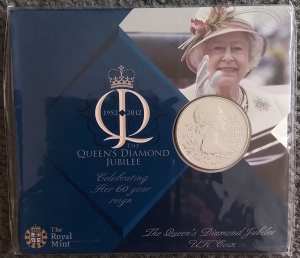 Queen Elizabeth II Diamond Jubilee 1952 - 2012 UK 5 pound coin