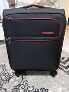 Flylite luggage / suitcases / carry on travel bags BNWOT