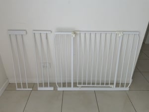 Extra Wide Baby Safety Gate