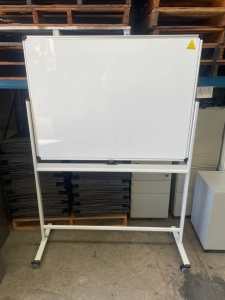 WHITEBOARD on stand - 1200 W x 900 H