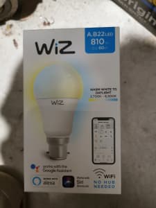 Wiz Connected Smart Wifi b22 810LM Dimmable light bulb WARM DAYLIGHT 