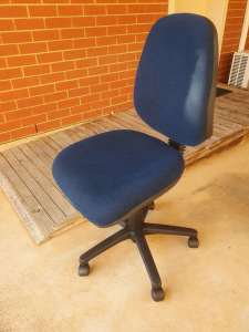 Ergonomic Office chairs, Gas lift, swivel-base, excellent cond