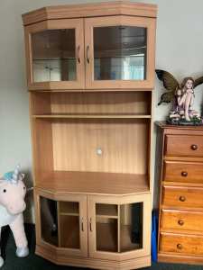 Display cabinet with space for Screen or TV or other items