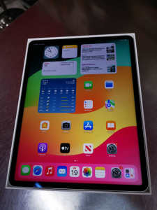 Apple iPad Pro 12.9-inch 6th Gen 128GB Wi-Fi Silver, As New In Box