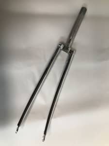 Tommasini steel fork - almost new condition. Chrome.