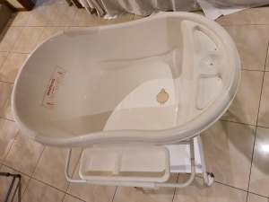 Baby Bath Tub with the Stand