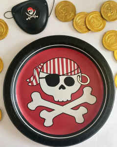 Pirate Skull & Bones PIRATE BIRTHDAY PARTY x 8 Paper Lunch Plates 17cm