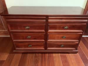 Beautiful cedar wood chest of drawers