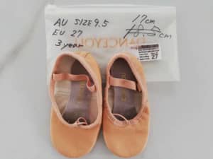 Pink Leather Split sole Ballet shoes AUsize9.5 (17cm)