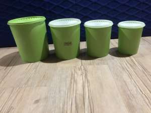 Tupperware Large Press Seal Canister Set of 4