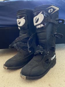 O’Neil motorbike boots