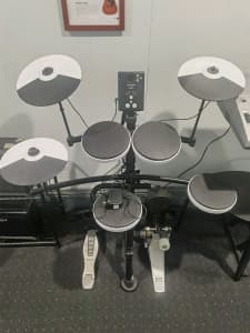 Roland Electric Drum Kit TD-1 Excellent condition