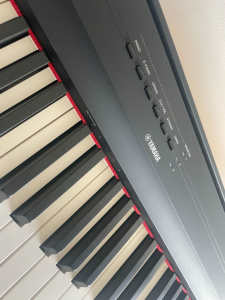 Yamaha P-125 Compact Digital Piano