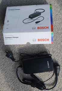 Bosch e-bike battery charger 2A 100-240 V