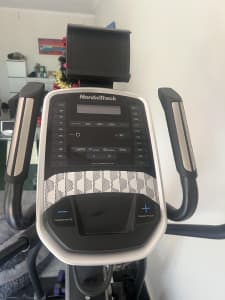 NordicTrack C5.5 barely used cross trainer