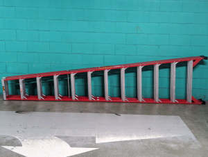 3.5m heavy duty fibreglass ladder used only once. As new condition.