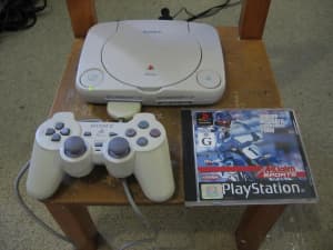 Playstation 1 / PS1 with 1 Controller all Leads & 1 Game Full System
