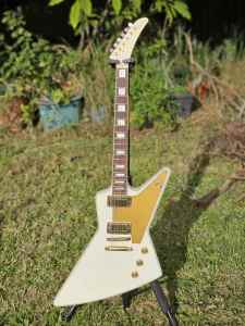 Payment plan available! rare 2014 Gibson Lzzy Hale signature Explorer 