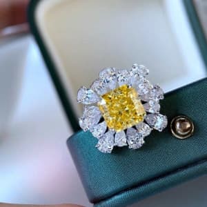 Lab Grown Diamond Ring/5ct Fancy Yellow/Wedding/Engagement/Black tie