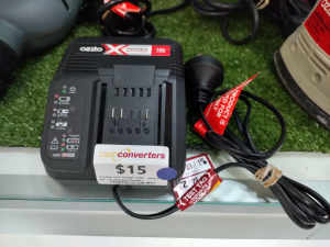 OZITO - PXCG-03 PXC 18v Standard Battery Charger 