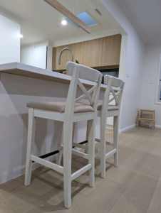 2x IKEA ingolf bar stools - White/ beige -
Seat 65cm