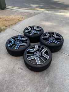 20” VE VF E3 HSV GTS Staggered Wheels