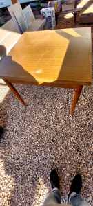 free!!! Extendable dining table 