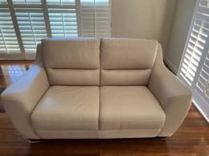 Couch/sofa set - 3 seater and 2 seater