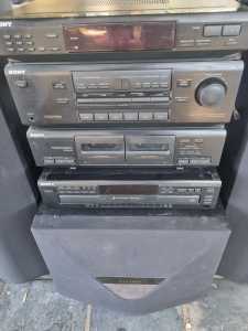 Sony Stereo System with speakers