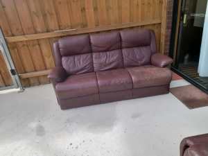 3 seater couch & 2 recliners 