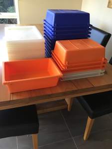 Stack and nest boxes with lid ( 433x 323x127) 13.5 L. $8 each