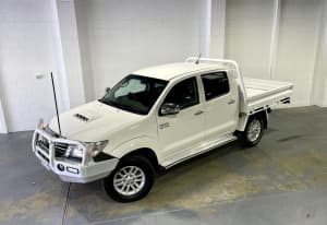 2013 Toyota Hilux KUN26R MY14 SR5 Double Cab White 5 Speed Manual Utility