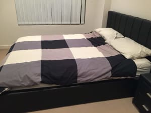 Black Leather Bed with / without mattress