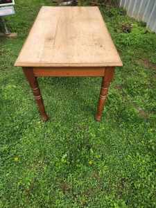 Table for sale $100