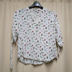 Temt tropical holiday print shirt size 8