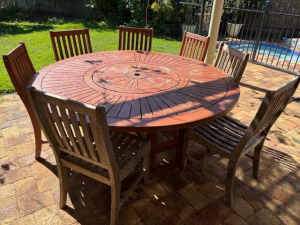 FREE solid 8 seater outdoor table. PICK UP PENDING