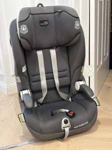 Britax Safe N Sound Maxi Guard Pro Car Seat