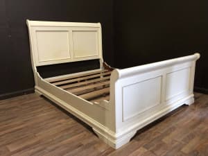 Queen size bed frame shabby chic SYDNEY DELIVERY AVAILABLE