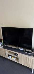 Hisense 43 inch tv, 1 year old. No scratches