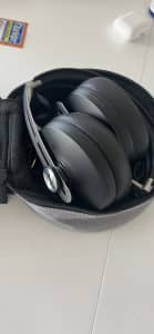 MOMENTUM 3 Wireless mint condition with best sound quality