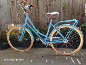Reid Ladies vintage cruiser style bike