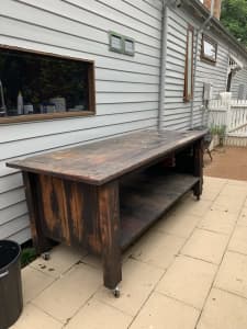 Workshop bench / kitchen bench