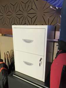 Filing cabinet white lockable 2 draw metal.
