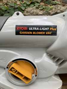 🍂 **Ryobi Blower Vacuum RESV1200 & RESV1202 - Perfect for Autumn 🍂