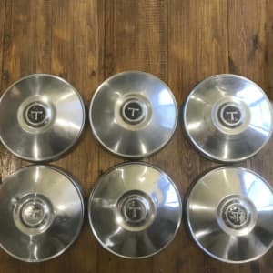 Toyota Corona 70-73 T80 T90 Hubcaps x6. Can Post