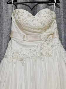 WEDDING DRESS STELLA YORK 