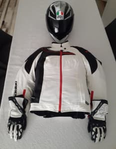 Motorcycle Gear: helmet, jacket, gloves (Women, Size S)