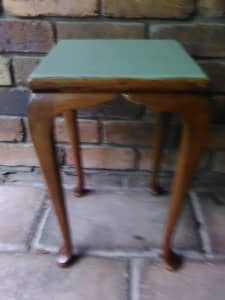 ANTIQUE DISPLAY/SIDE TABLE.