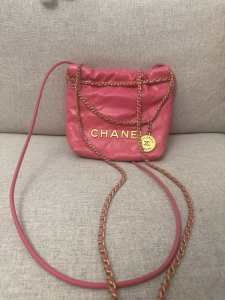 Chanel bag/ Chanel 22bag