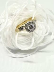 18ct Yellow Gold Unique Vintage Diamond Ring 💍 💎 Revesby Bankstown Area Preview